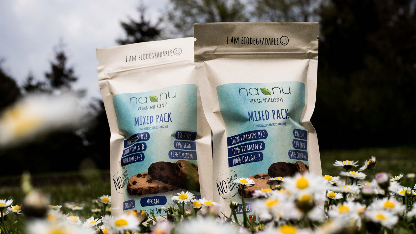 Client: naanu - Eat a cookie